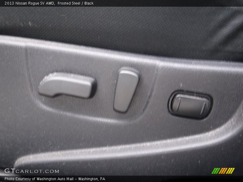 Frosted Steel / Black 2013 Nissan Rogue SV AWD