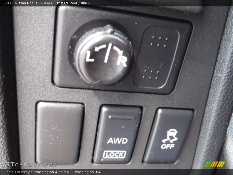 Frosted Steel / Black 2013 Nissan Rogue SV AWD