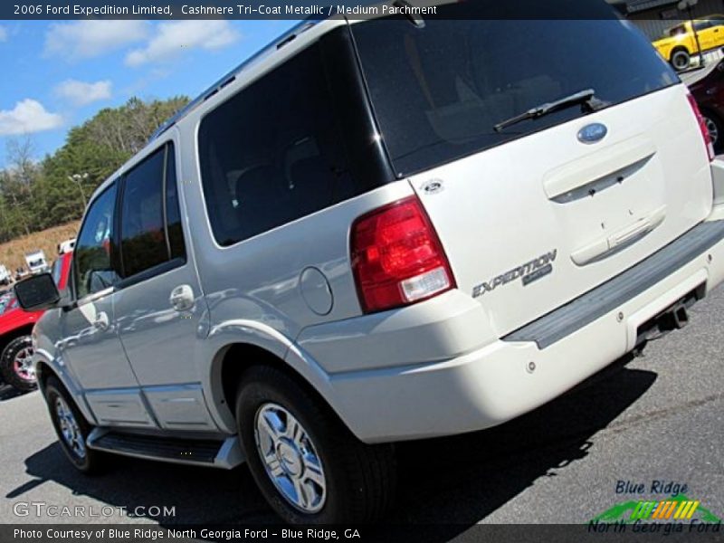 Cashmere Tri-Coat Metallic / Medium Parchment 2006 Ford Expedition Limited