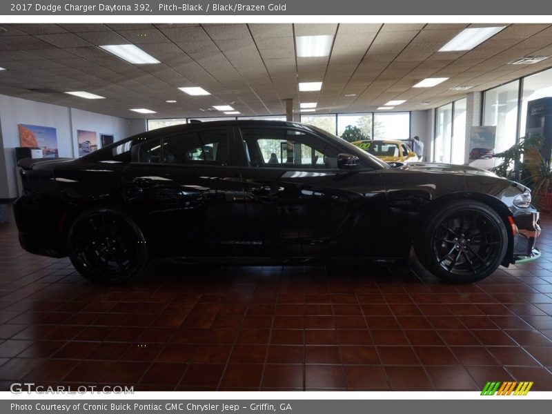 Pitch-Black / Black/Brazen Gold 2017 Dodge Charger Daytona 392
