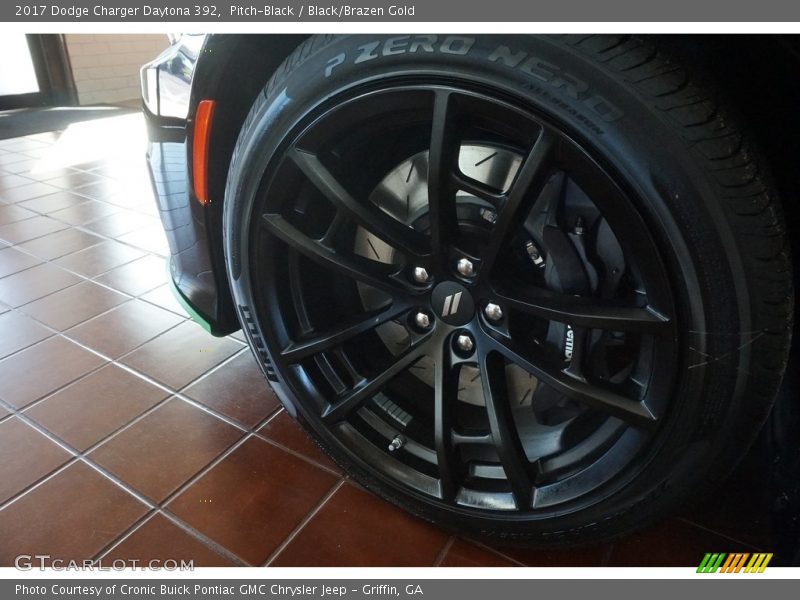 Pitch-Black / Black/Brazen Gold 2017 Dodge Charger Daytona 392