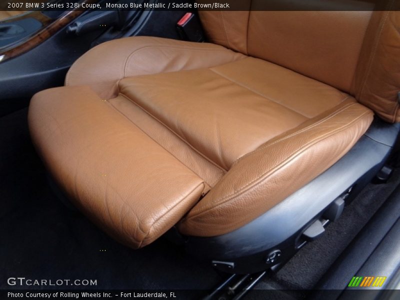 Front Seat of 2007 3 Series 328i Coupe