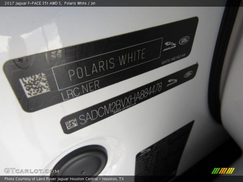 Polaris White / Jet 2017 Jaguar F-PACE 35t AWD S