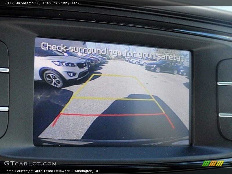 Titanium Silver / Black 2017 Kia Sorento LX