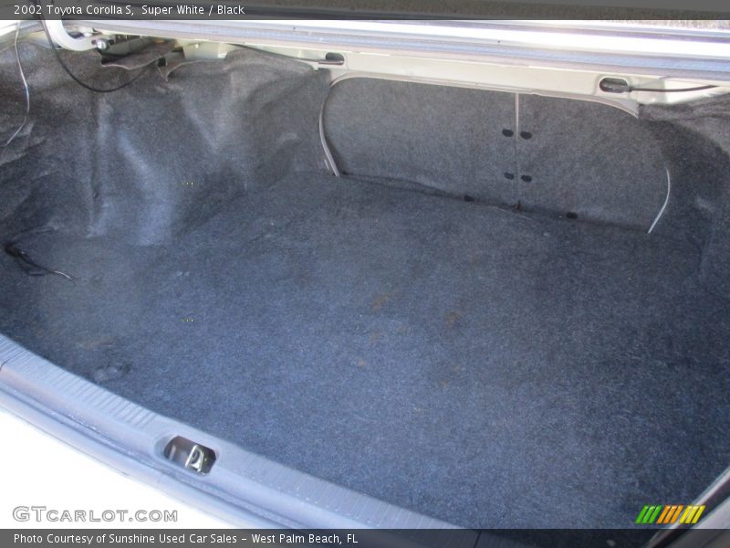 Super White / Black 2002 Toyota Corolla S