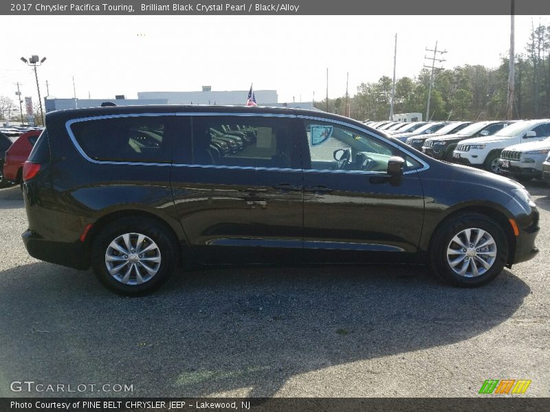 Brilliant Black Crystal Pearl / Black/Alloy 2017 Chrysler Pacifica Touring