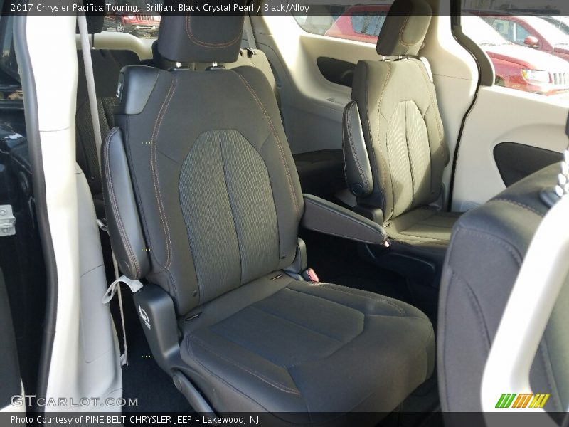 Brilliant Black Crystal Pearl / Black/Alloy 2017 Chrysler Pacifica Touring