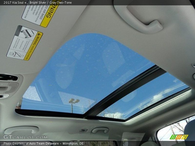 Sunroof of 2017 Soul +