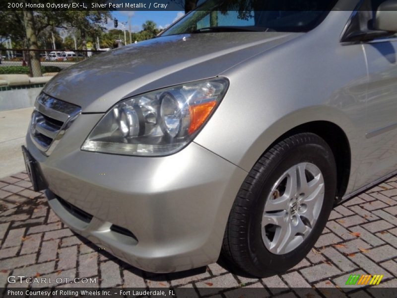 Silver Pearl Metallic / Gray 2006 Honda Odyssey EX-L