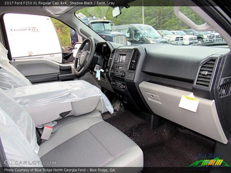 Shadow Black / Earth Gray 2017 Ford F150 XL Regular Cab 4x4