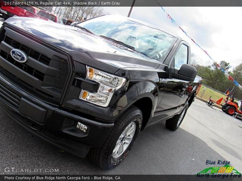 Shadow Black / Earth Gray 2017 Ford F150 XL Regular Cab 4x4