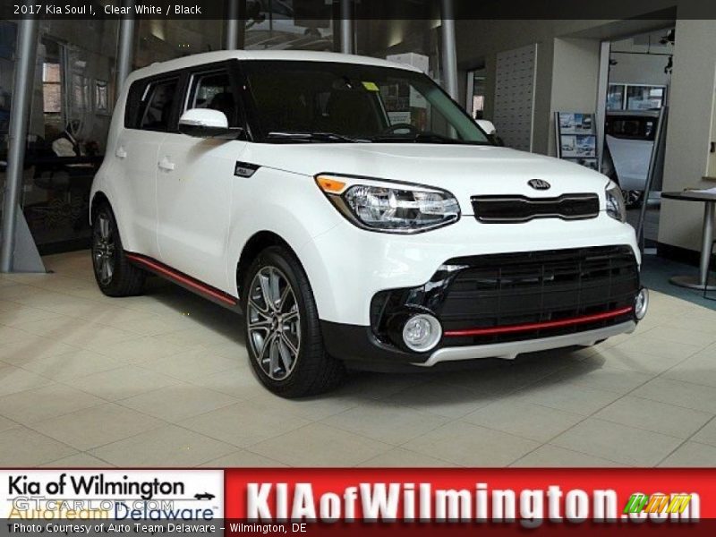 Clear White / Black 2017 Kia Soul !