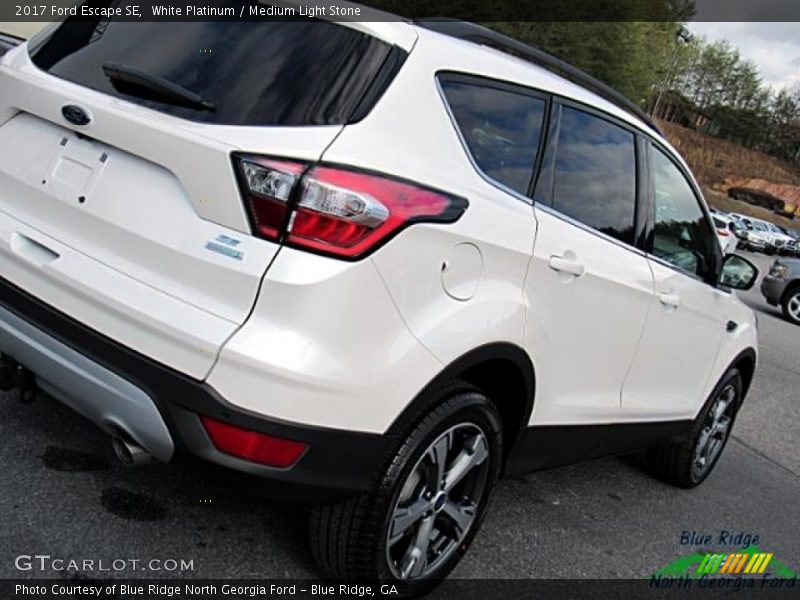 White Platinum / Medium Light Stone 2017 Ford Escape SE