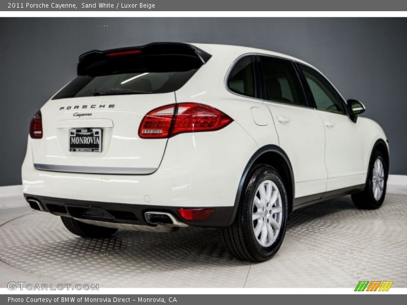 Sand White / Luxor Beige 2011 Porsche Cayenne