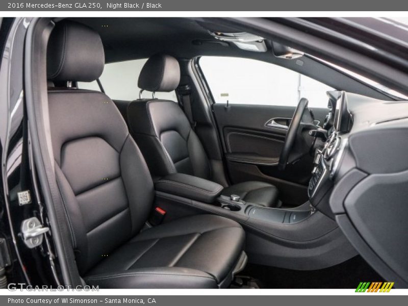 Night Black / Black 2016 Mercedes-Benz GLA 250