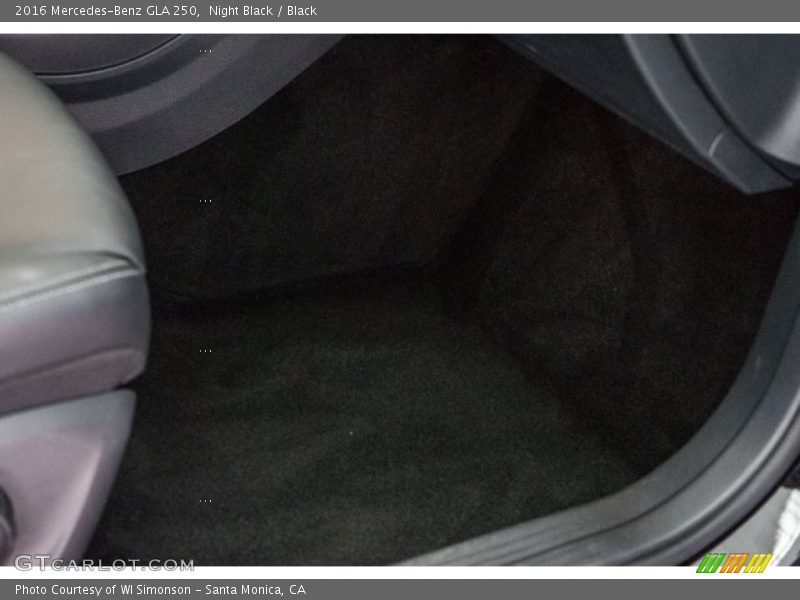 Night Black / Black 2016 Mercedes-Benz GLA 250