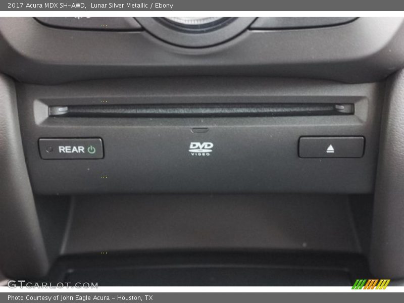 Entertainment System of 2017 MDX SH-AWD