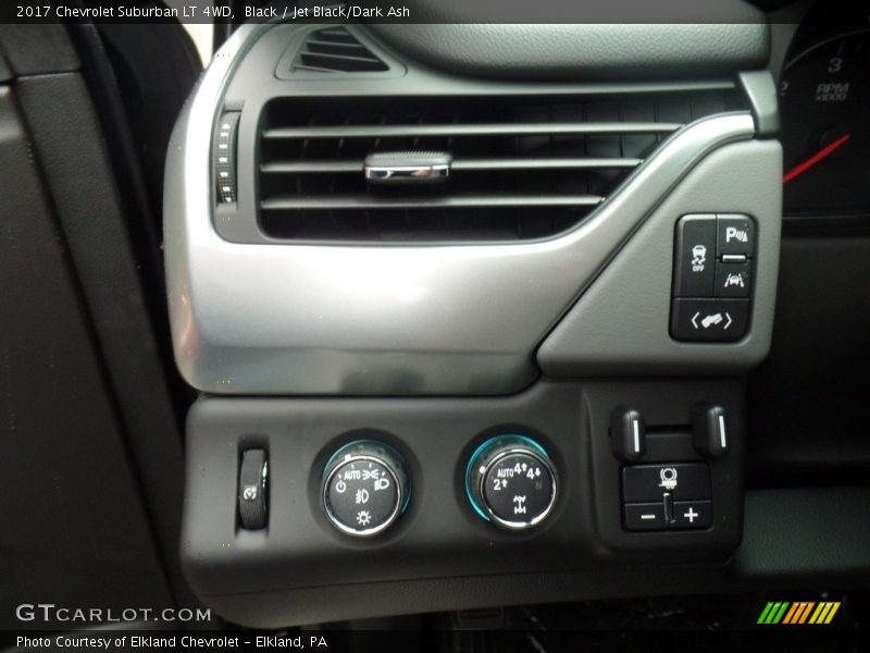 Black / Jet Black/Dark Ash 2017 Chevrolet Suburban LT 4WD