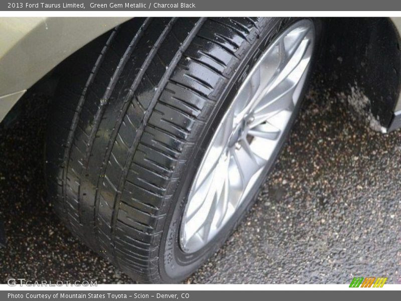 Green Gem Metallic / Charcoal Black 2013 Ford Taurus Limited