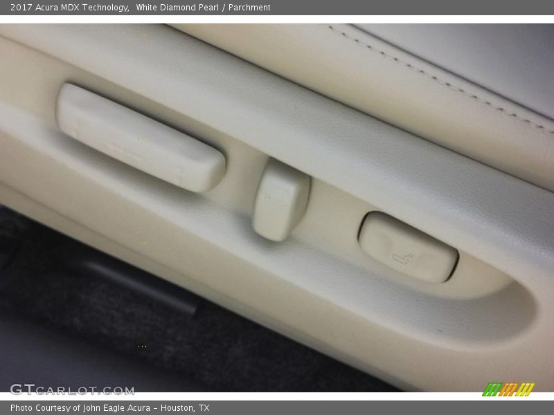 White Diamond Pearl / Parchment 2017 Acura MDX Technology