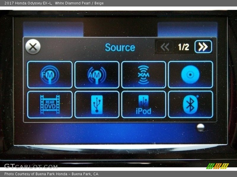 White Diamond Pearl / Beige 2017 Honda Odyssey EX-L
