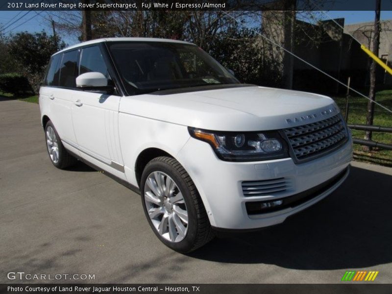 Fuji White / Espresso/Almond 2017 Land Rover Range Rover Supercharged