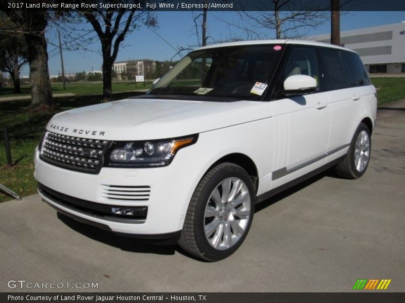 Fuji White / Espresso/Almond 2017 Land Rover Range Rover Supercharged