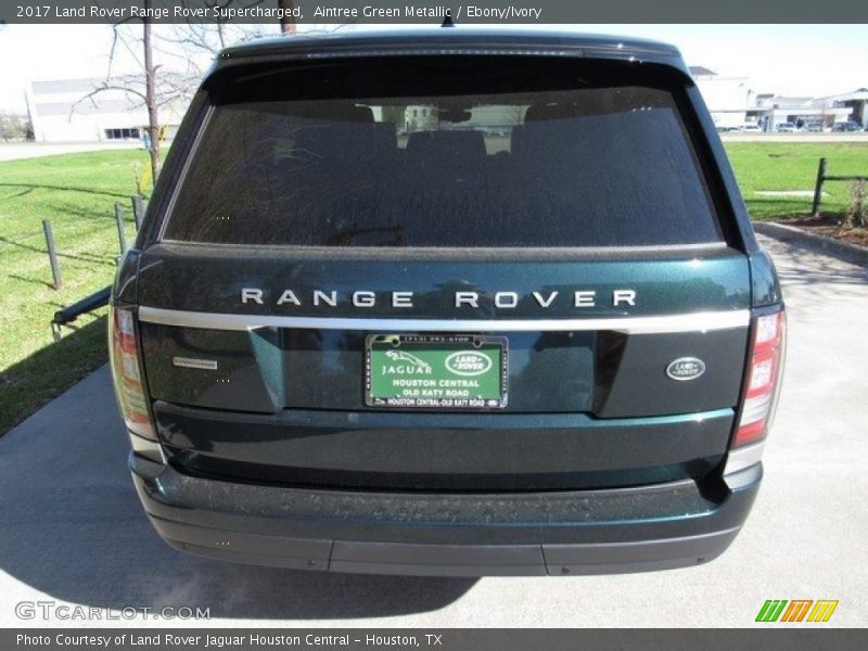 Aintree Green Metallic / Ebony/Ivory 2017 Land Rover Range Rover Supercharged