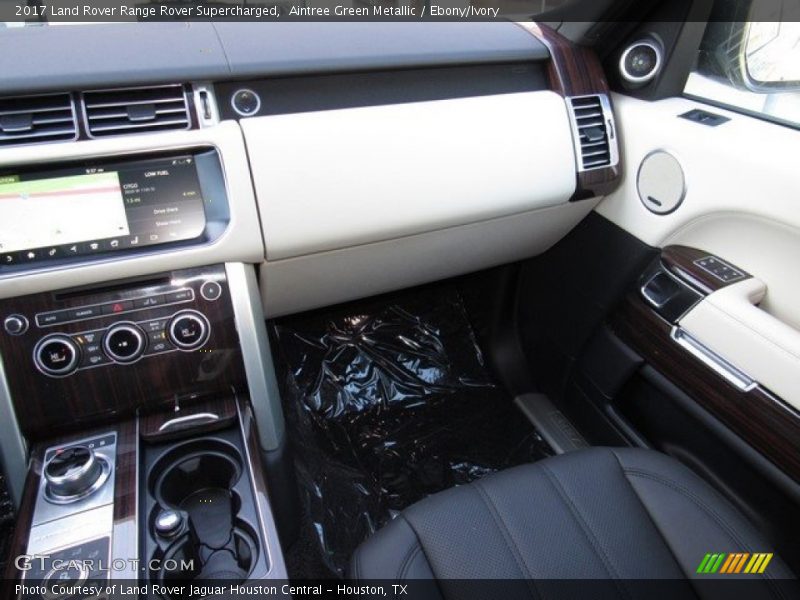 Aintree Green Metallic / Ebony/Ivory 2017 Land Rover Range Rover Supercharged
