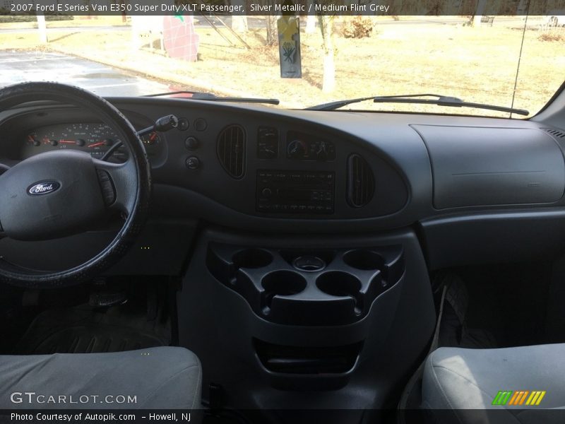 Silver Metallic / Medium Flint Grey 2007 Ford E Series Van E350 Super Duty XLT Passenger