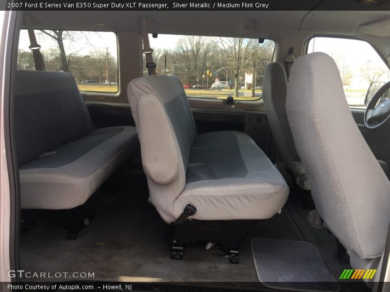 Silver Metallic / Medium Flint Grey 2007 Ford E Series Van E350 Super Duty XLT Passenger