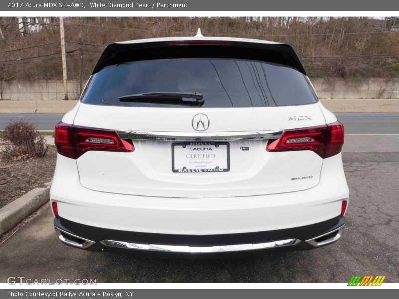 White Diamond Pearl / Parchment 2017 Acura MDX SH-AWD