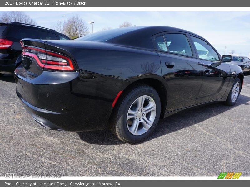 Pitch-Black / Black 2017 Dodge Charger SE