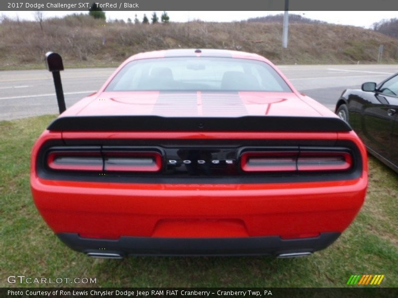 TorRed / Black 2017 Dodge Challenger SXT