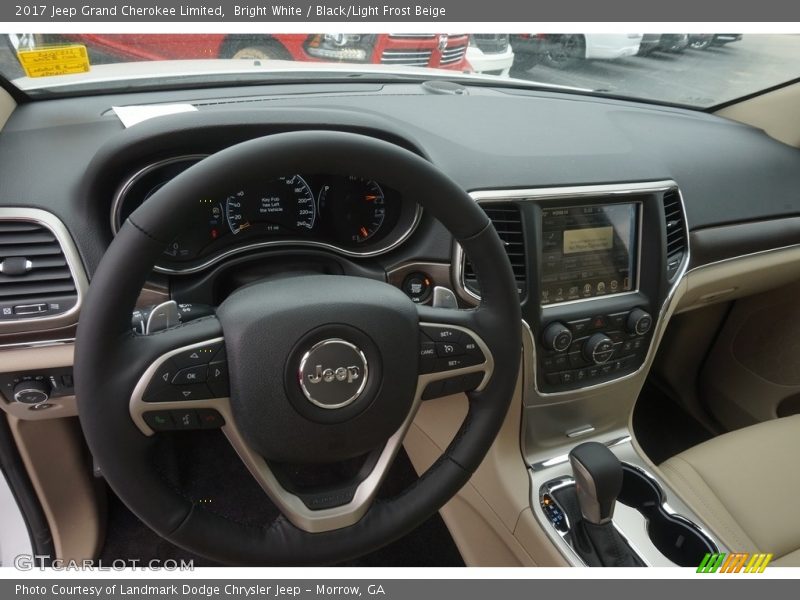 Dashboard of 2017 Grand Cherokee Limited