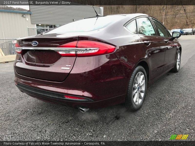 Burgundy Velvet / Ebony 2017 Ford Fusion SE