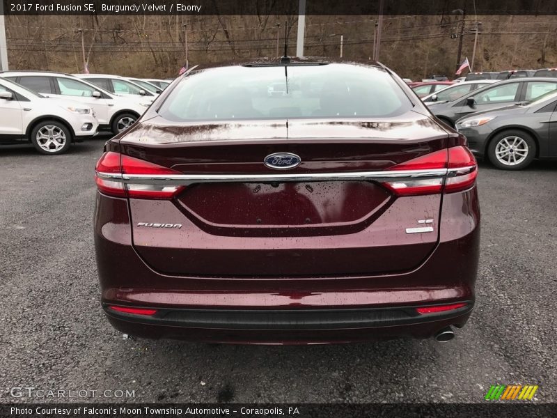 Burgundy Velvet / Ebony 2017 Ford Fusion SE