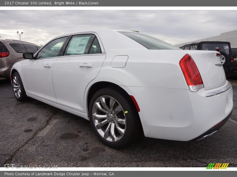 Bright White / Black/Linen 2017 Chrysler 300 Limited
