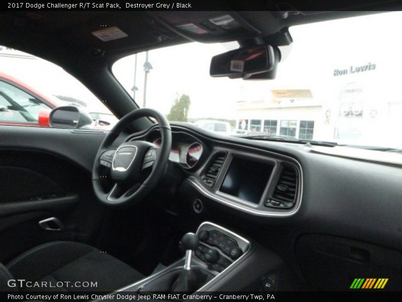 Destroyer Grey / Black 2017 Dodge Challenger R/T Scat Pack