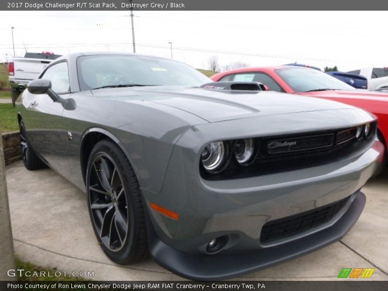 Destroyer Grey / Black 2017 Dodge Challenger R/T Scat Pack