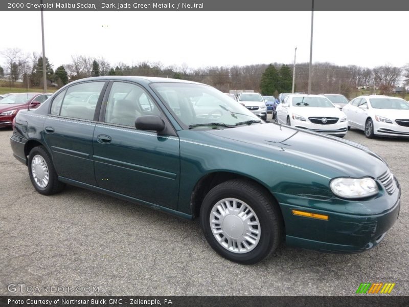 Front 3/4 View of 2000 Malibu Sedan