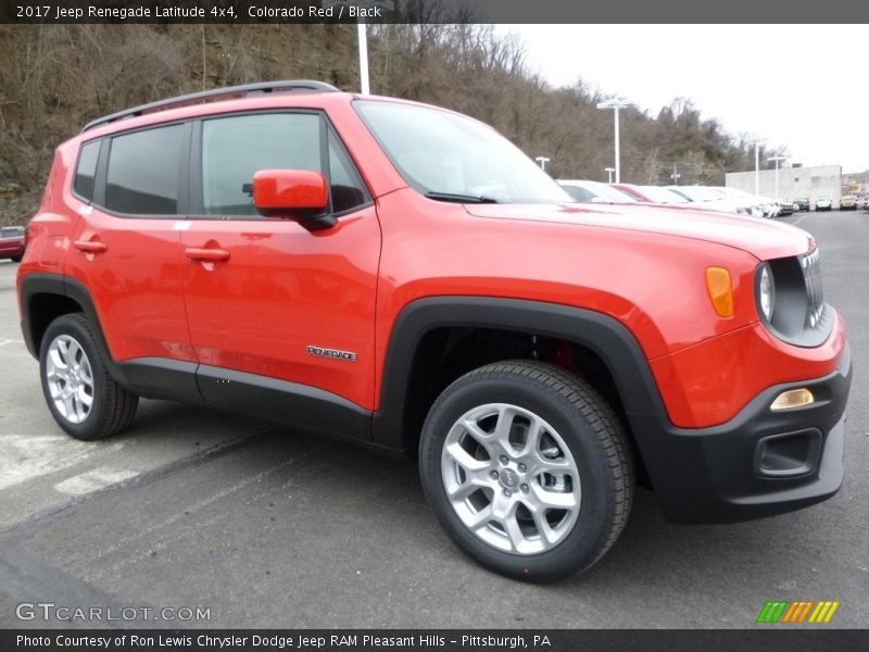 Colorado Red / Black 2017 Jeep Renegade Latitude 4x4