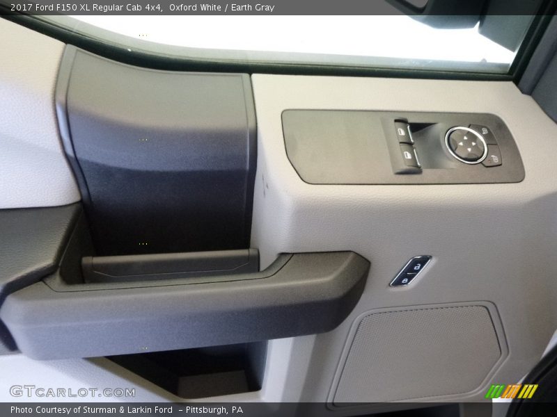 Oxford White / Earth Gray 2017 Ford F150 XL Regular Cab 4x4