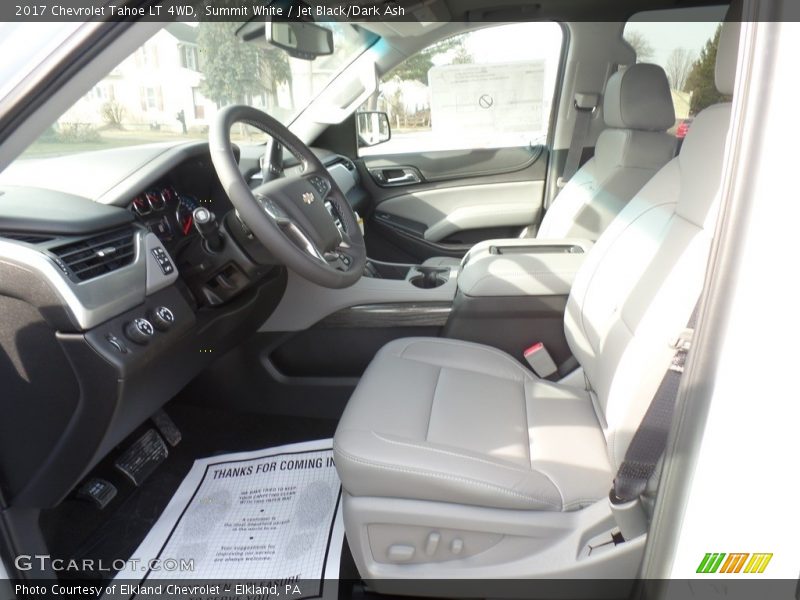 Summit White / Jet Black/Dark Ash 2017 Chevrolet Tahoe LT 4WD