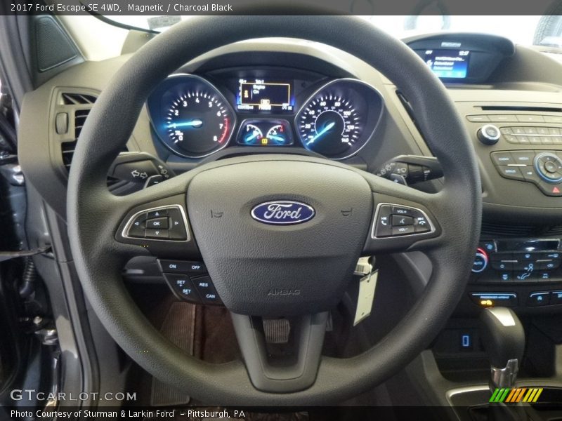 Magnetic / Charcoal Black 2017 Ford Escape SE 4WD
