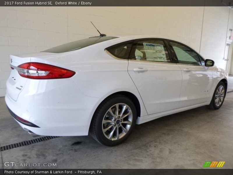 Oxford White / Ebony 2017 Ford Fusion Hybrid SE