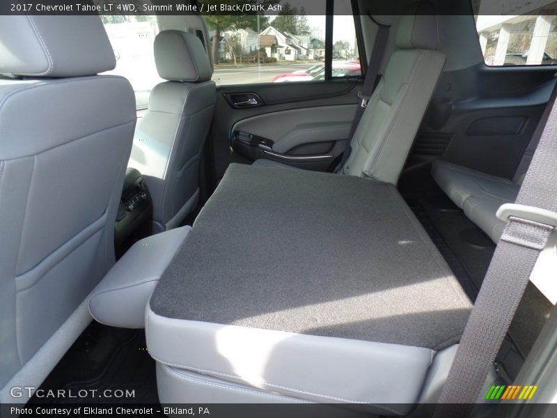 Summit White / Jet Black/Dark Ash 2017 Chevrolet Tahoe LT 4WD