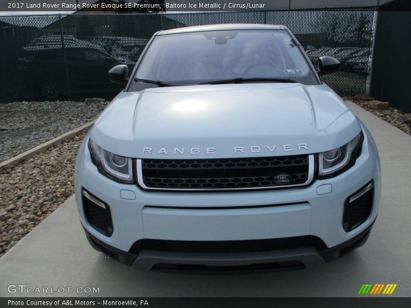  2017 Range Rover Evoque SE Premium Baltoro Ice Metallic