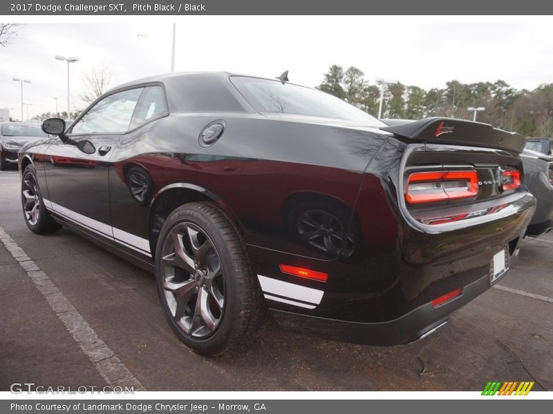 Pitch Black / Black 2017 Dodge Challenger SXT