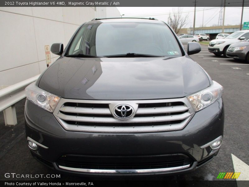 Magnetic Gray Metallic / Ash 2012 Toyota Highlander V6 4WD